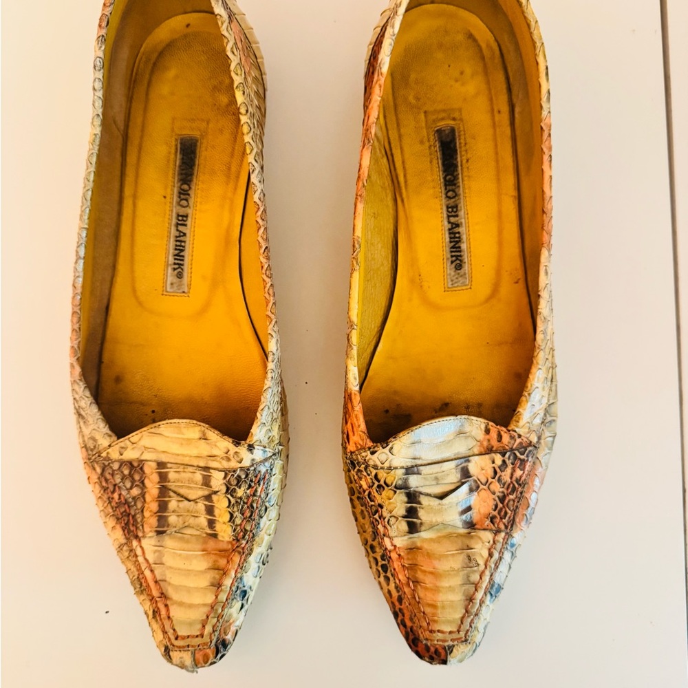 Manolo Blahnik Snakeskin Patterned Flats 38.5